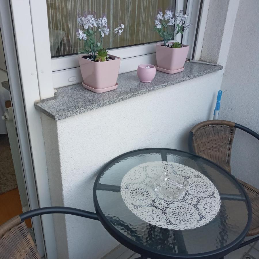 Angellina Apartmani スレムスカ・ミトロヴィツァ エクステリア 写真